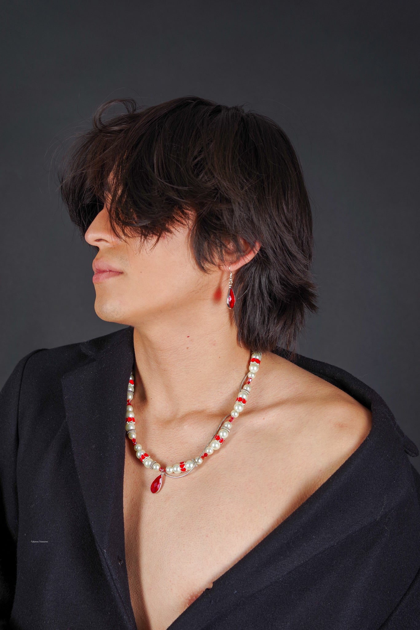 Beaded Pearl Necklace with Red WaterDrop Crystal Pendants