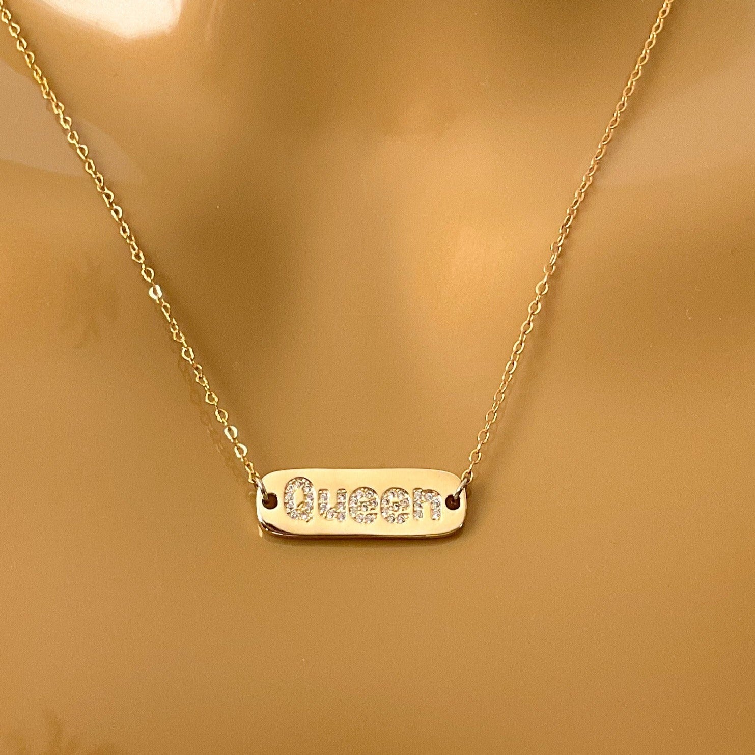 18K Gold QUEEN Letter NecklaceNecklace