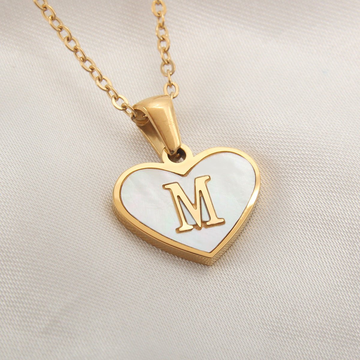 Initial and Letter Heart - shaped Gold Necklace White Shell Love Clavicle Chain Fashion Personalized Necklace For Women Jewelry Valentine's DayNecklace