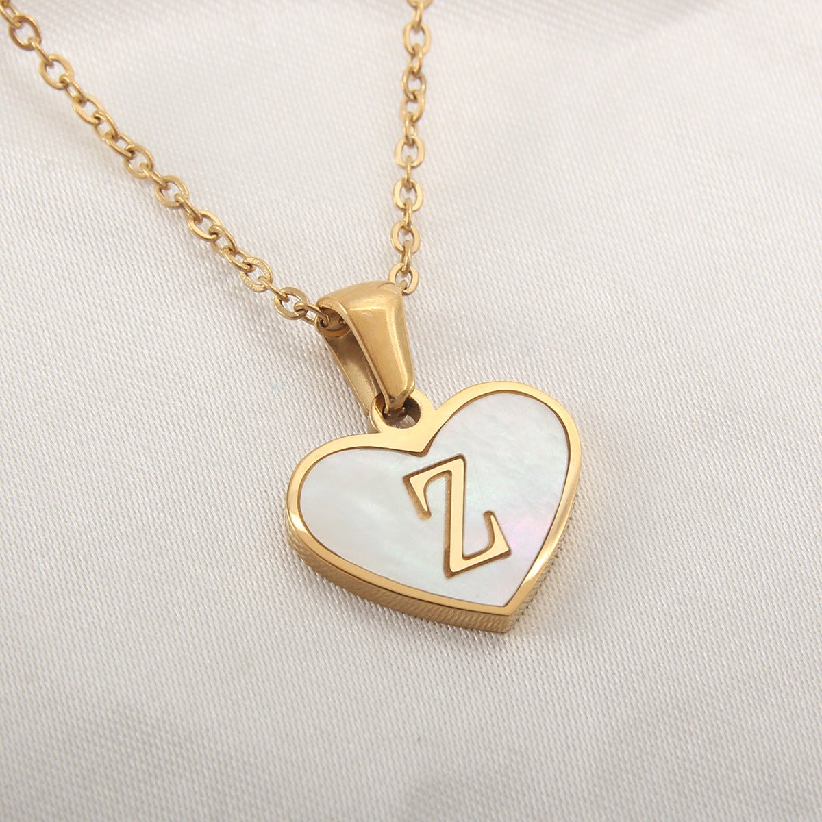 Initial and Letter Heart - shaped Gold Necklace White Shell Love Clavicle Chain Fashion Personalized Necklace For Women Jewelry Valentine's DayNecklace