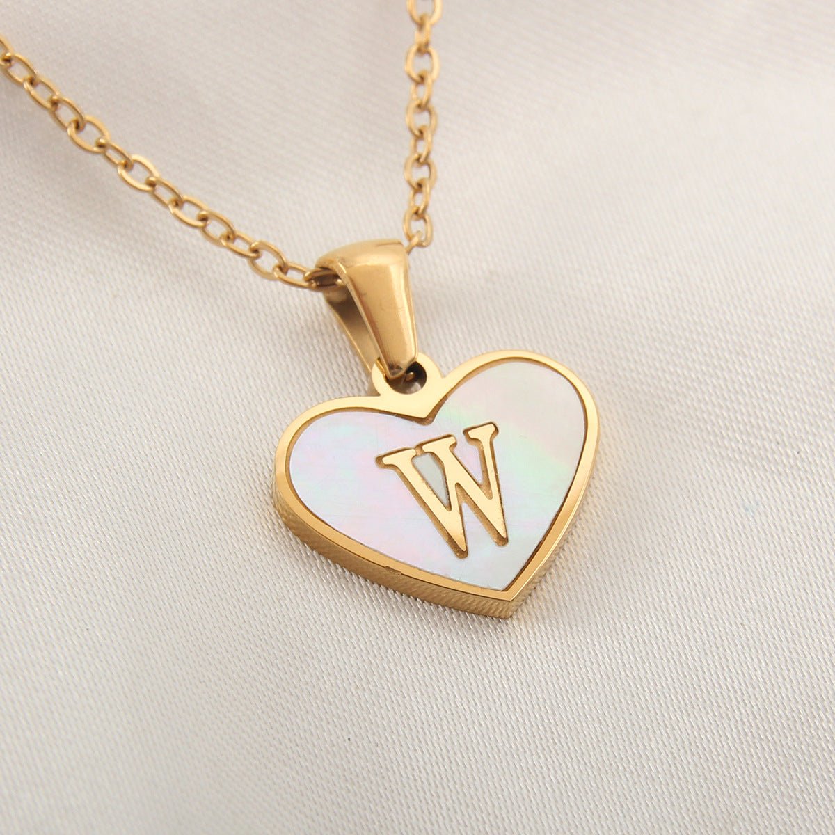 Initial and Letter Heart - shaped Gold Necklace White Shell Love Clavicle Chain Fashion Personalized Necklace For Women Jewelry Valentine's DayNecklace