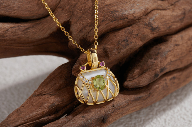 Sterling Silver Inlaid Natural Olivine Necklace Women's Temperament Wild Fashion Gemstone PendantNecklace